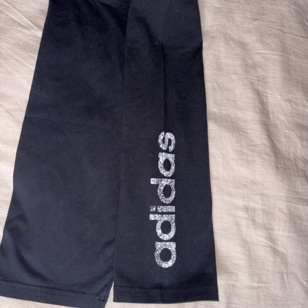 Adidas Trio - Picture 4 of 6